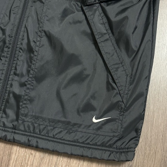 Vintage Nike Windbreaker - Picture 2 of 5